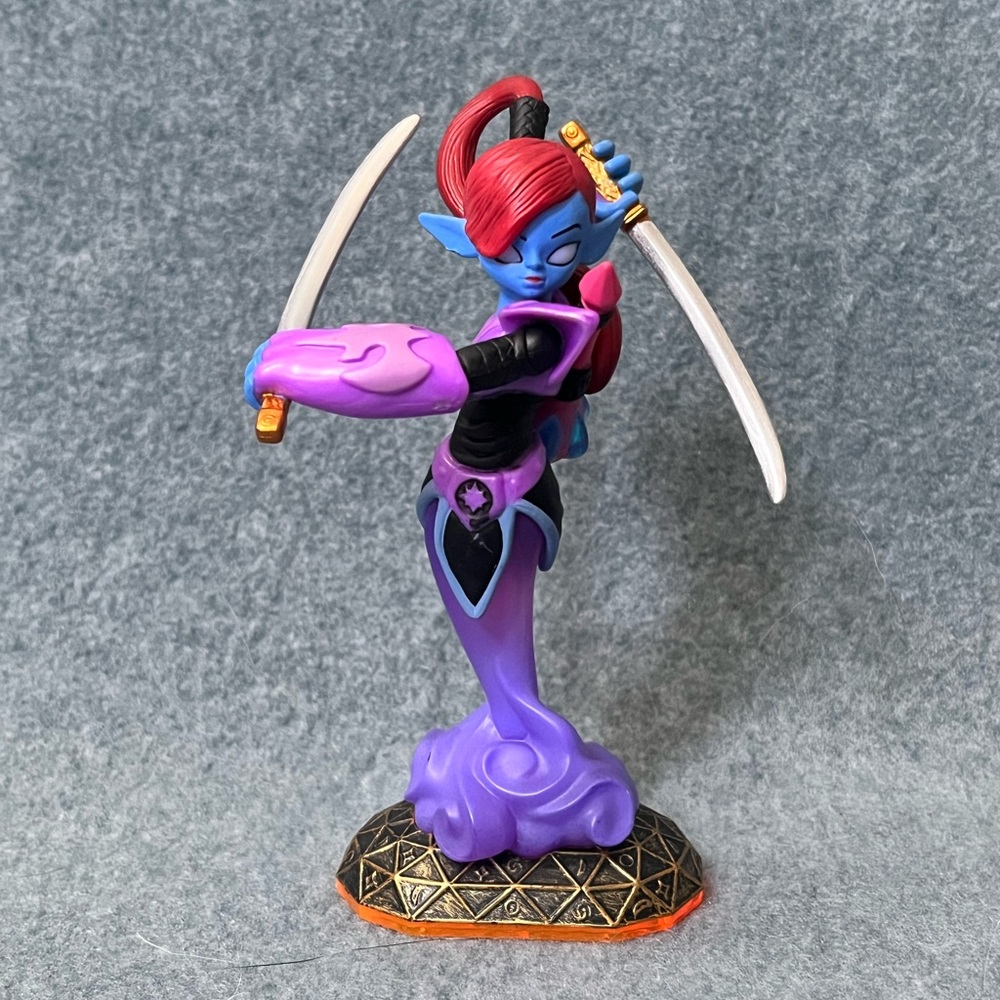 Skylanders Giants Ninjini 2012 by Activision